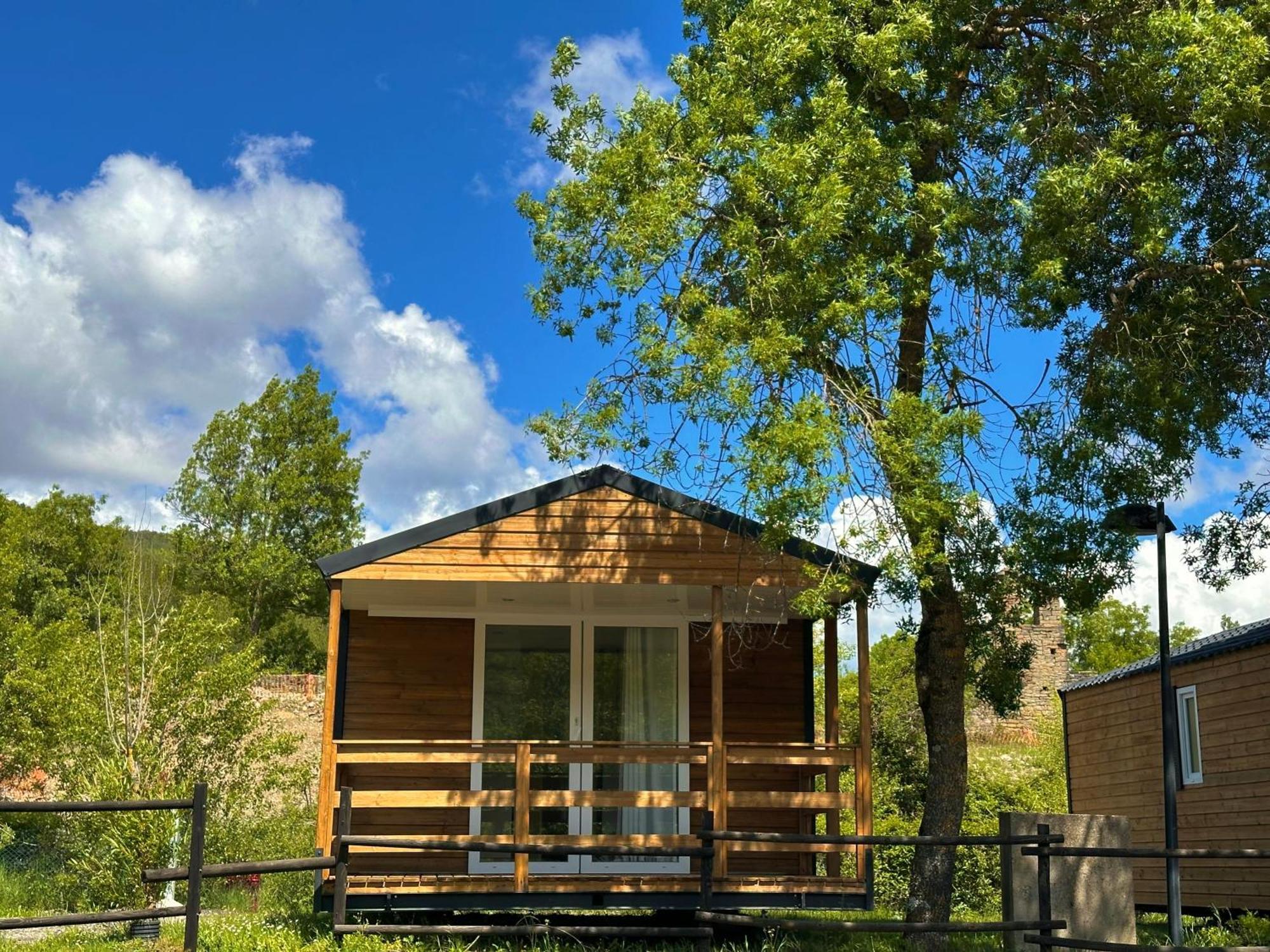 קסטילו דה חאקה Bungalows Y Cabanas Solopuent Natur מראה חיצוני תמונה