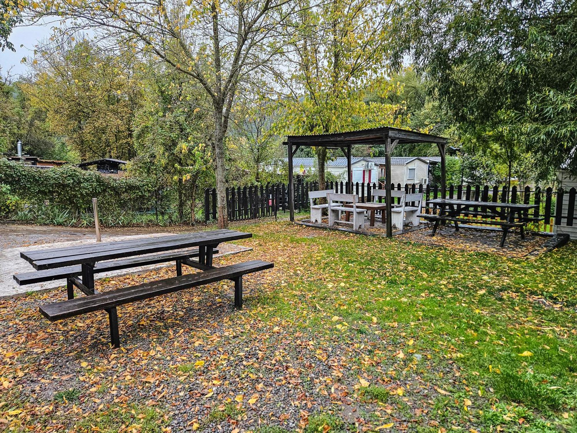 קסטילו דה חאקה Bungalows Y Cabanas Solopuent Natur מראה חיצוני תמונה